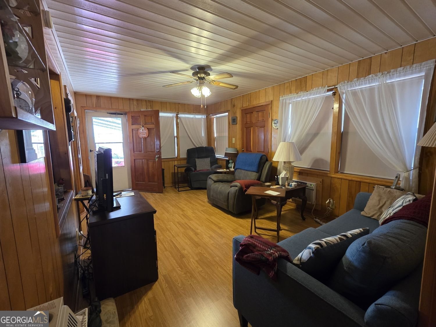 92 Cindy Parkway Cleveland - 4