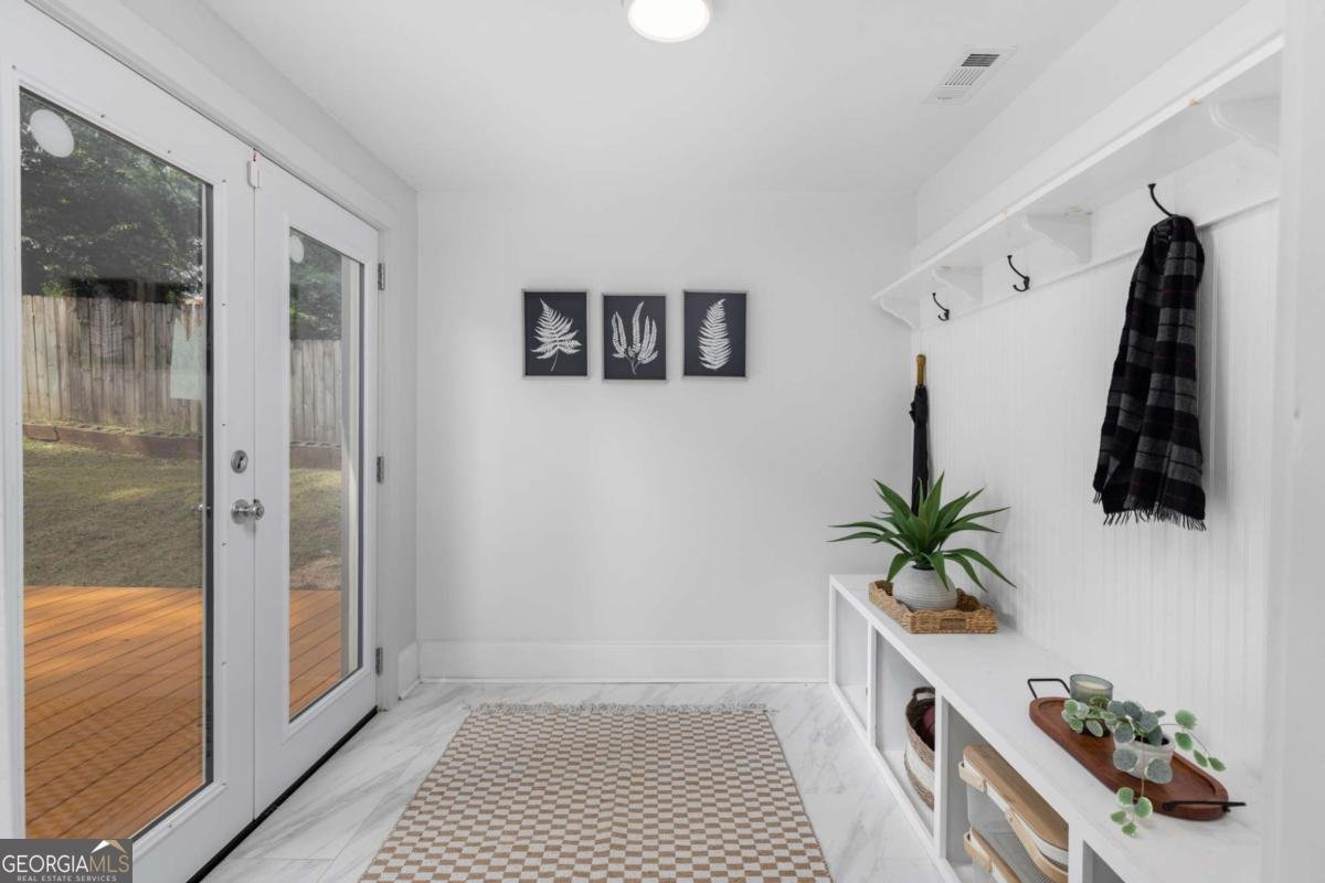 934 Burns Drive Atlanta - 1