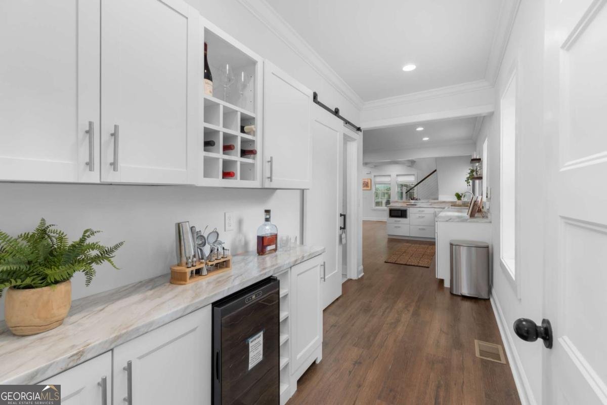 934 Burns Drive Atlanta - 23