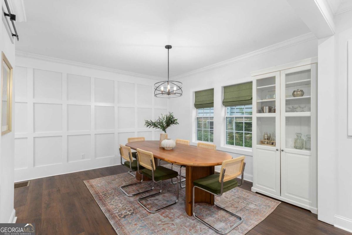 934 Burns Drive Atlanta - 25