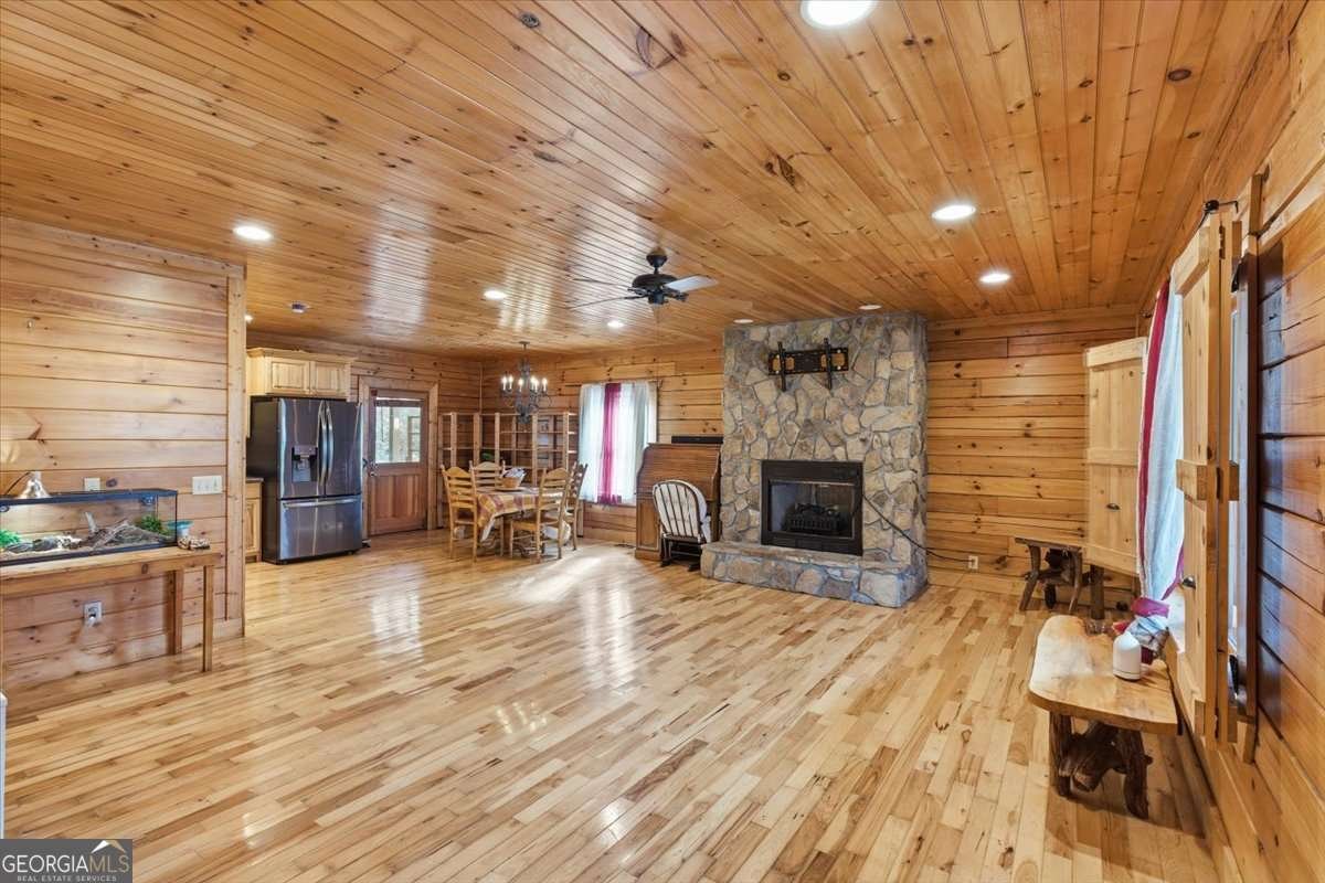 374 Folsom Glade Road Rydal - 1