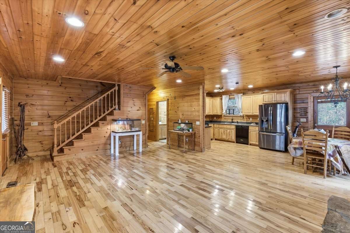 374 Folsom Glade Road Rydal - 2