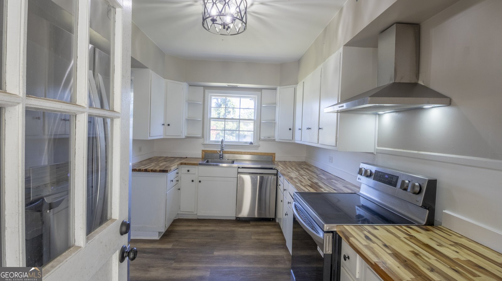 17942 Main Street Woodbury - 16