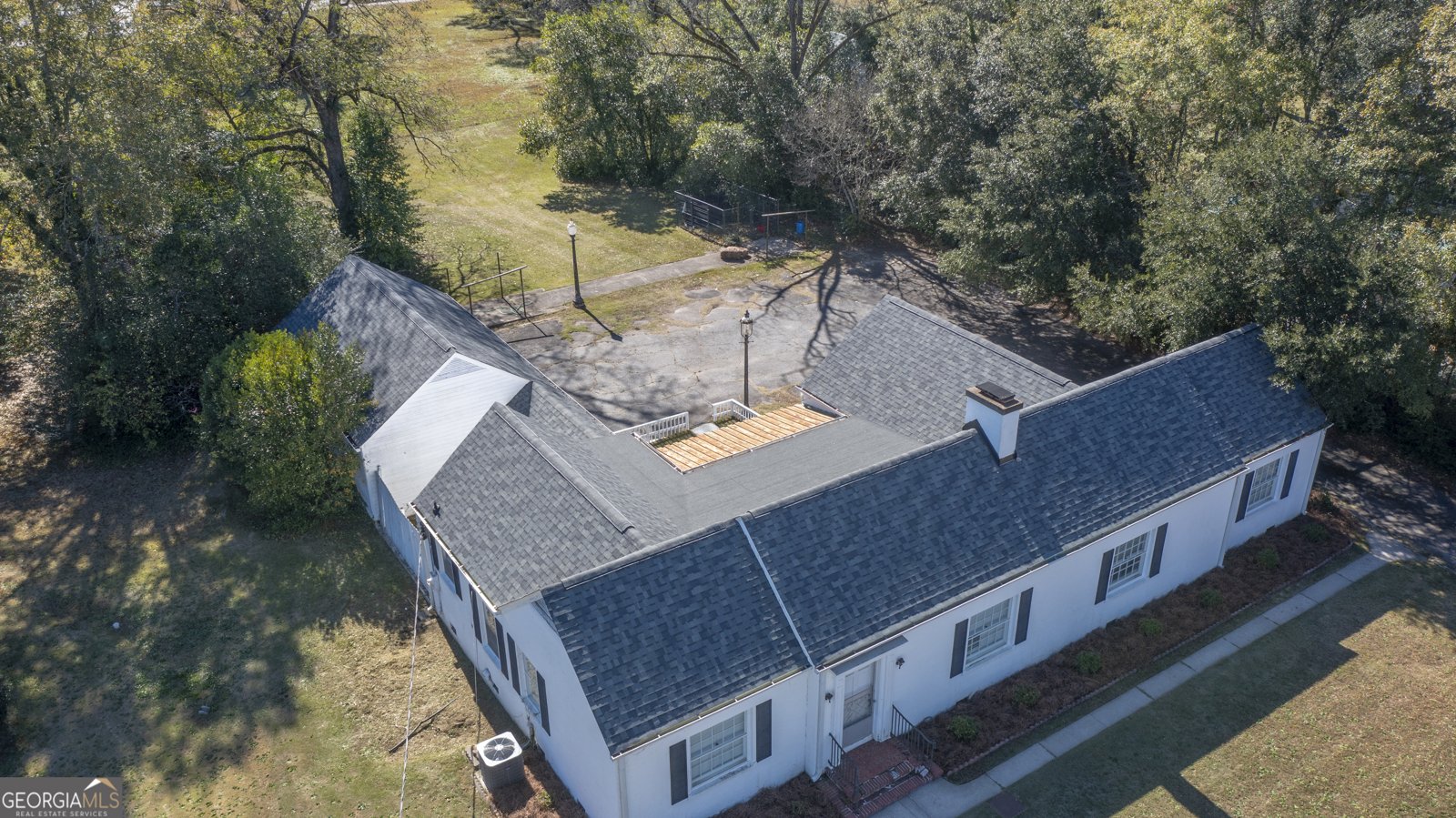 17942 Main Street Woodbury - 29