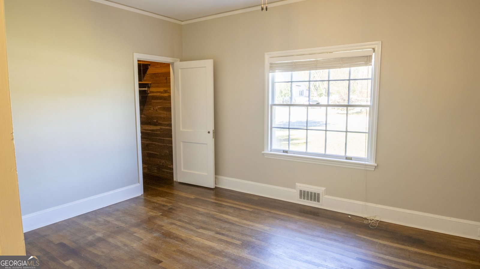 17942 Main Street Woodbury - 3