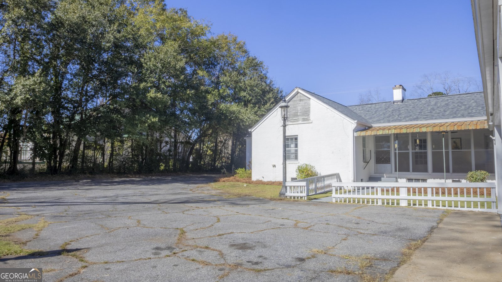 17942 Main Street Woodbury - 38