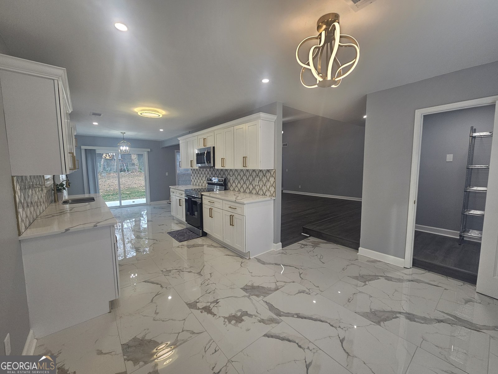 391 Park Ridge Circle Riverdale - 20