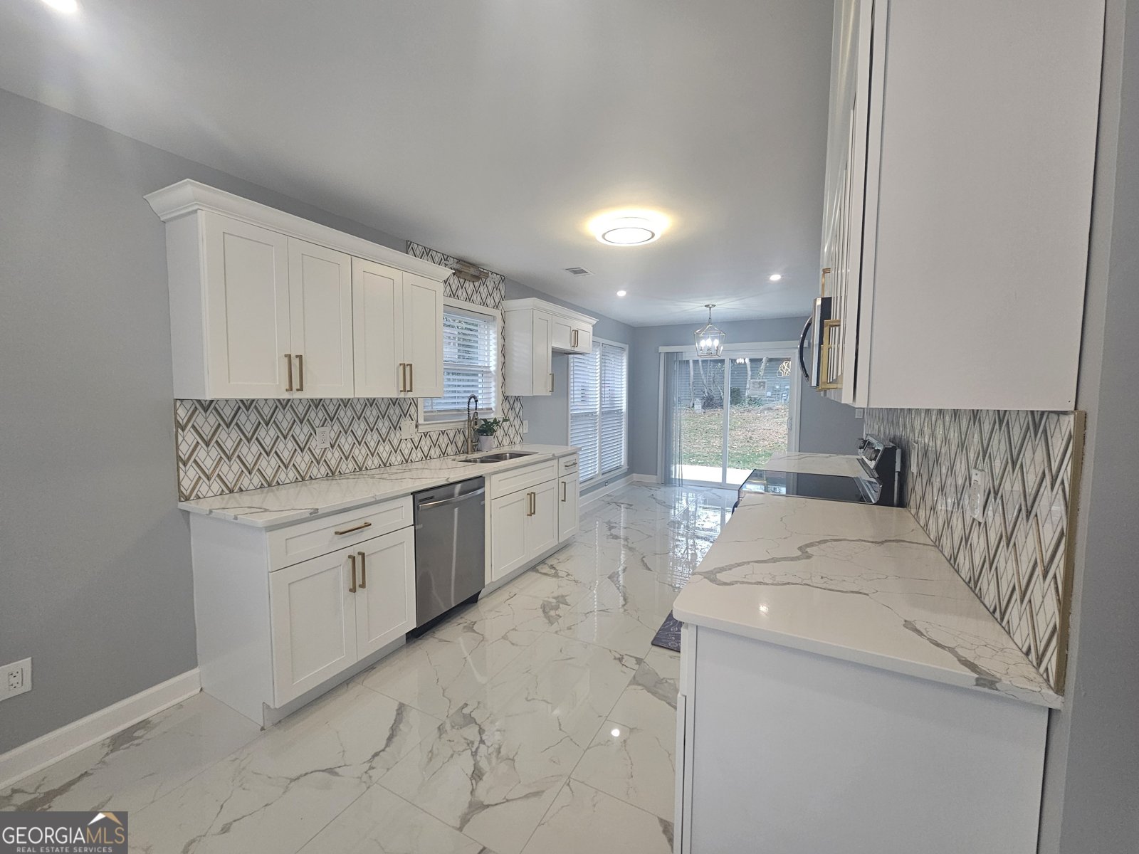 391 Park Ridge Circle Riverdale - 22