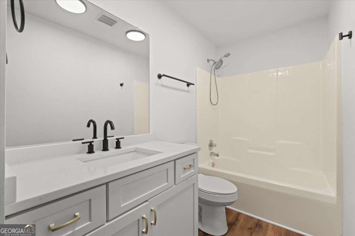 512 Oakbridge Drive Douglasville - 23