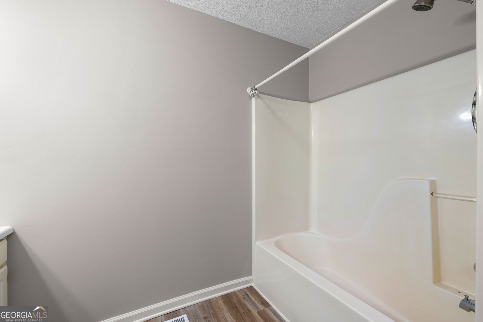 1229 Hampton Drive Hampton - 19