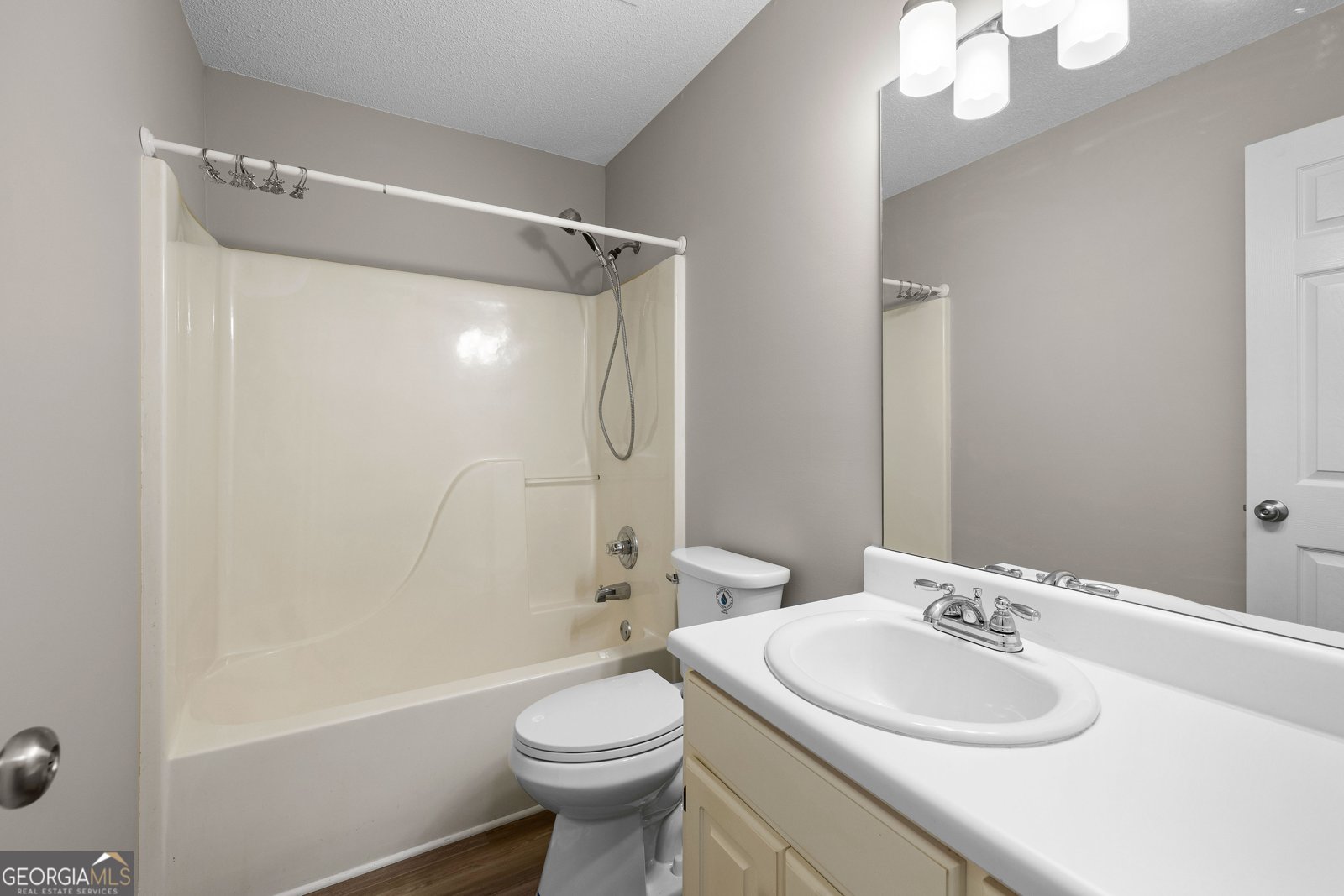 1229 Hampton Drive Hampton - 25