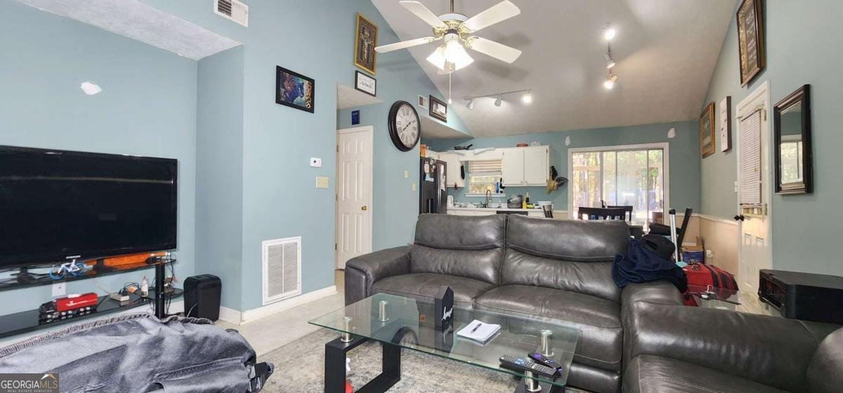 211 Brooks Lane Winder - 11