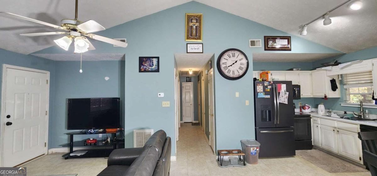 211 Brooks Lane Winder - 12