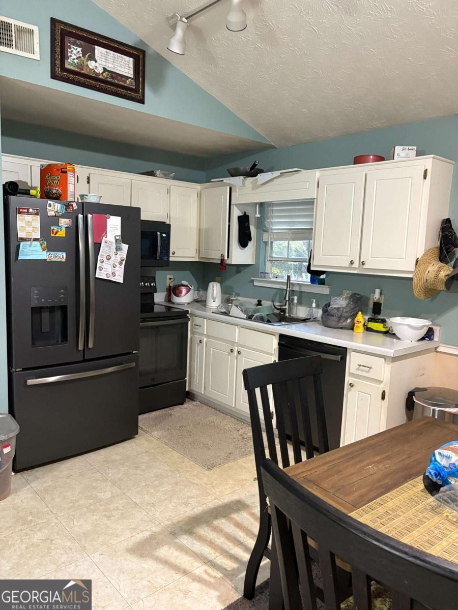 211 Brooks Lane Winder - 14