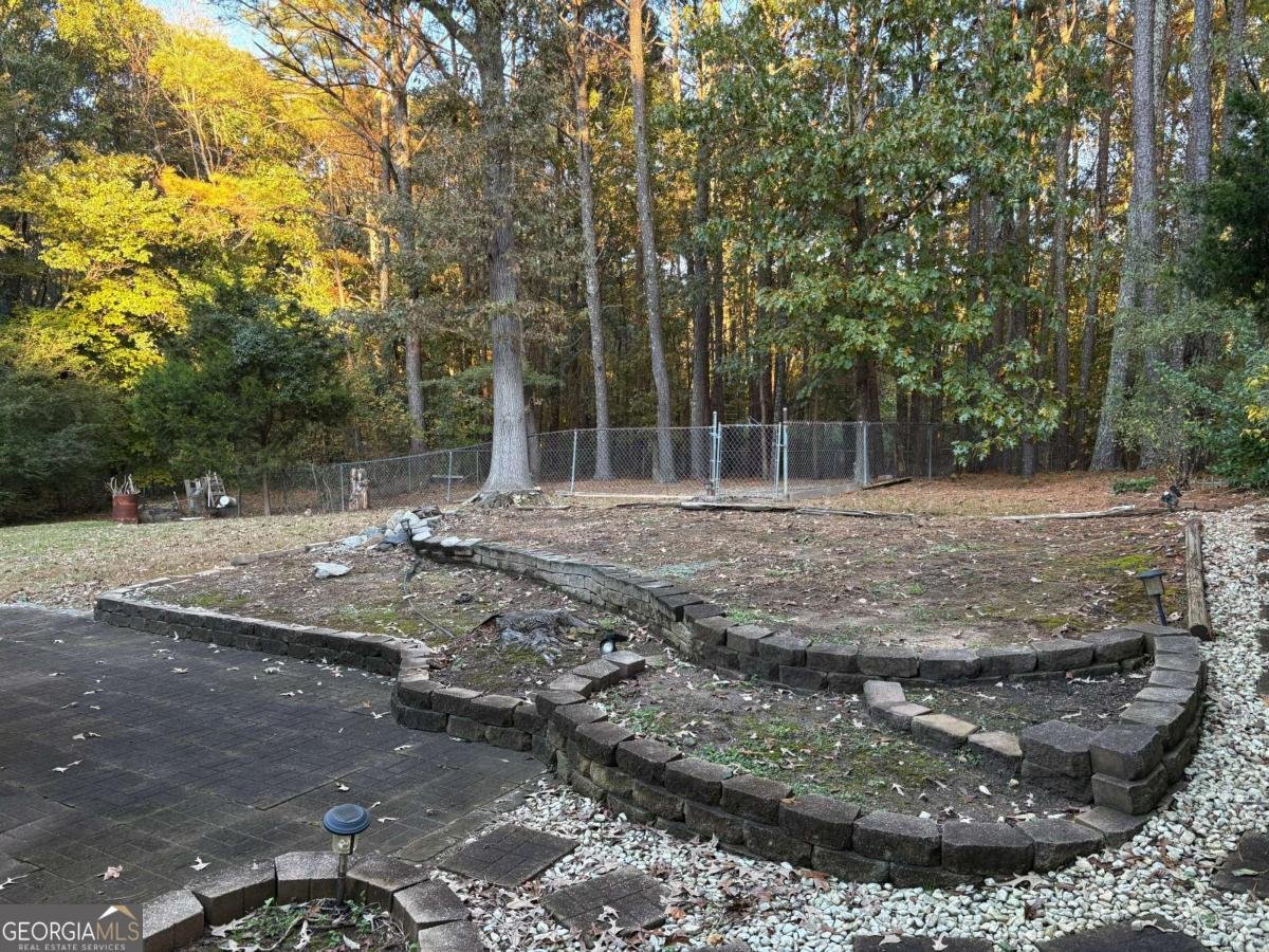 211 Brooks Lane Winder - 26