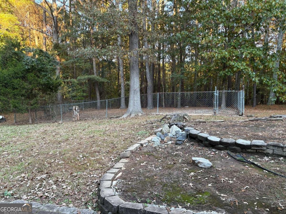 211 Brooks Lane Winder - 27