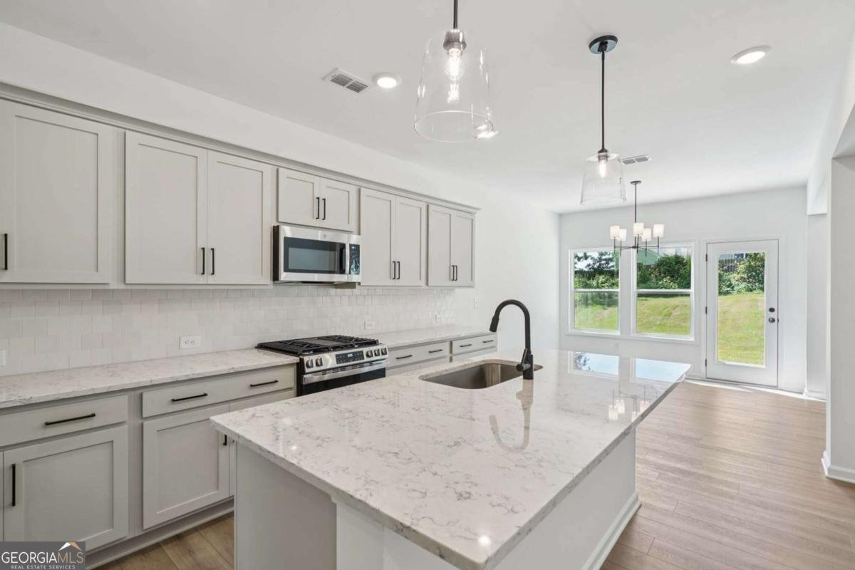 308 Silverleaf Trail Bethlehem - 4