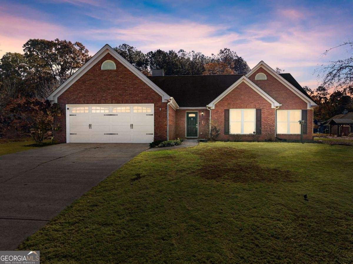 6228 Rock Port Drive Flowery Branch - 1