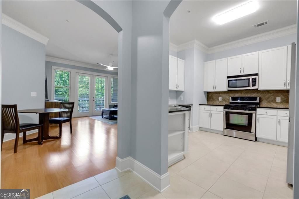 3621 Vinings Slope Atlanta - 13