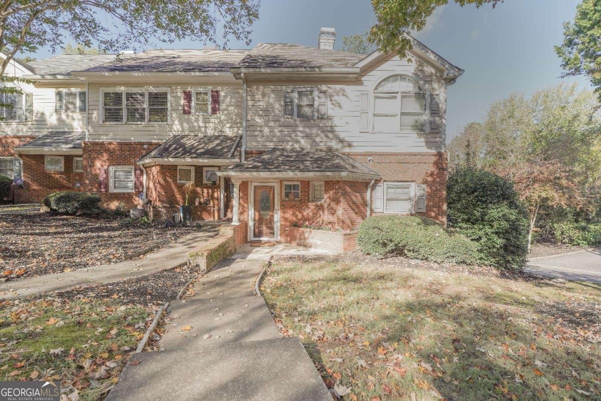 8620 Hope Mews Court Atlanta - main photo