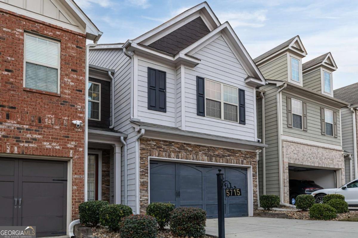 5715 Radford Loop Fairburn - 3