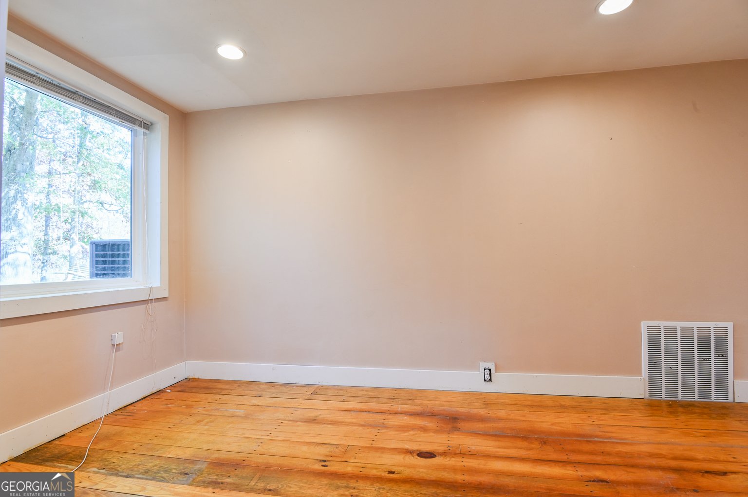 11725 Hazelbrand Road Covington - 33