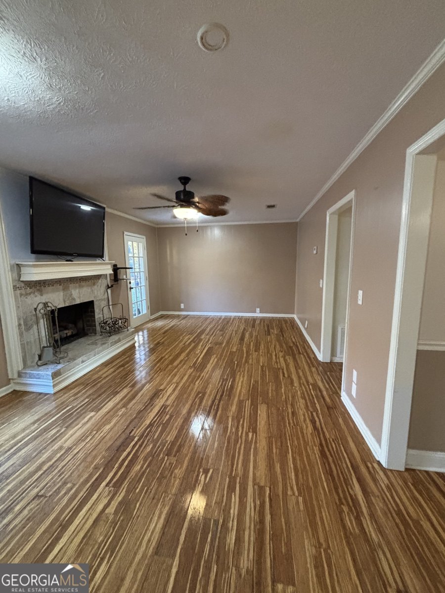 228 Sivell Road Lagrange - 40