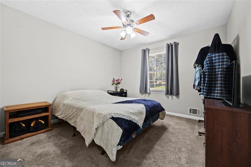 140 SPRINGVALLEY Circle Stockbridge - 14