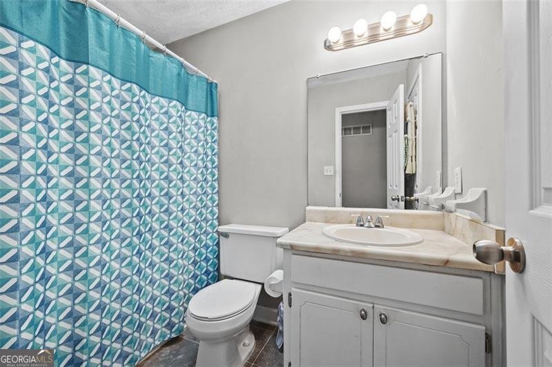 140 SPRINGVALLEY Circle Stockbridge - 9