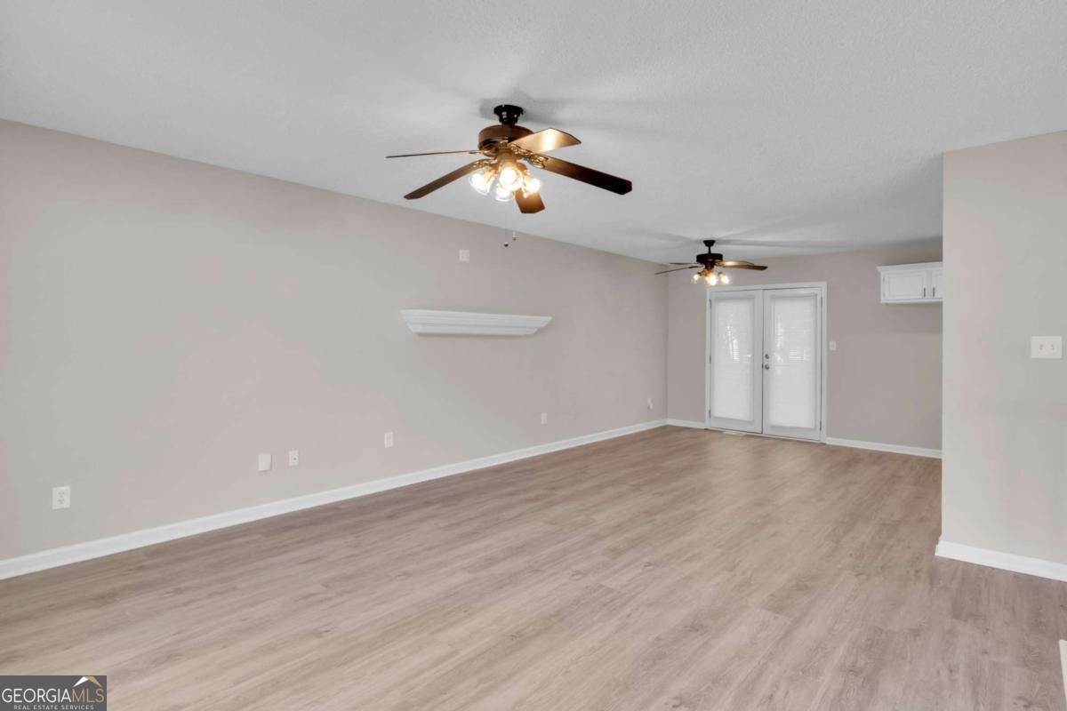 7212 Woodcreek Way Douglasville - 10