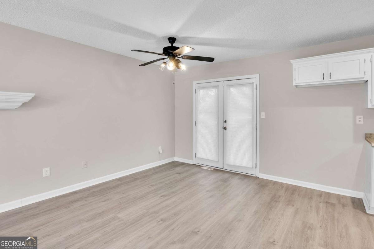 7212 Woodcreek Way Douglasville - 11