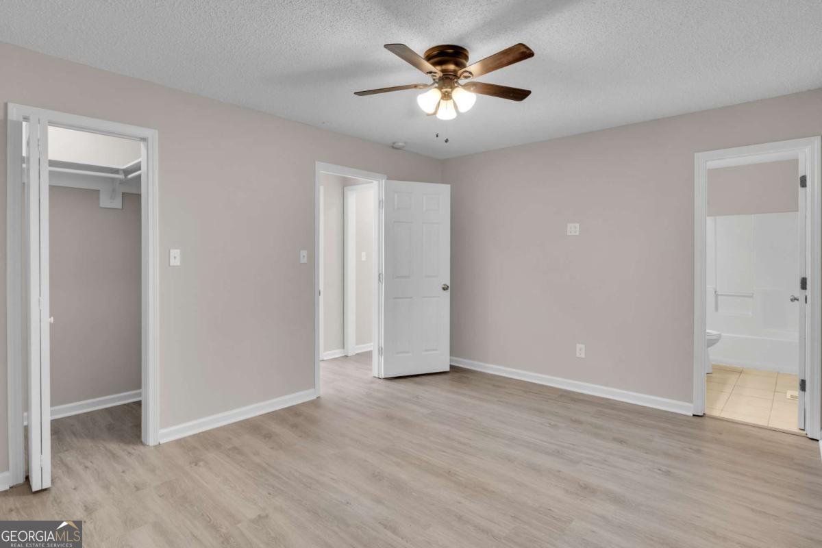 7212 Woodcreek Way Douglasville - 24