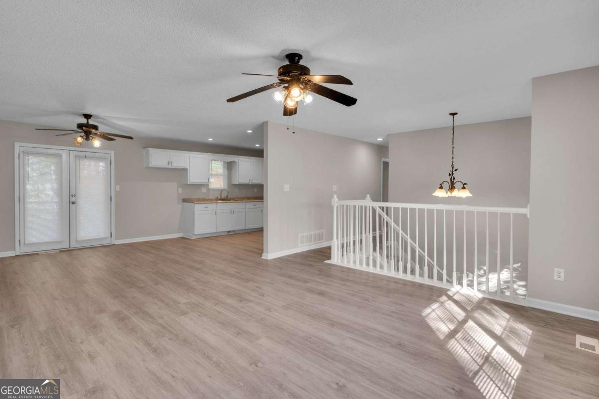 7212 Woodcreek Way Douglasville - 8