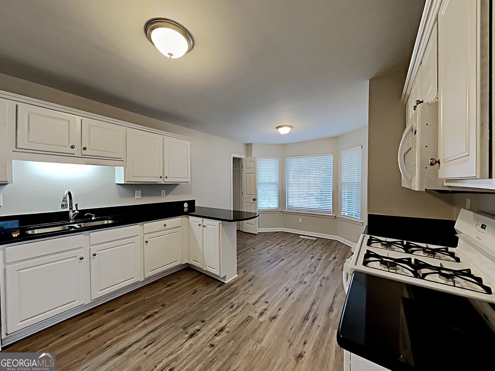 3931 Robindale Drive Douglasville - 3