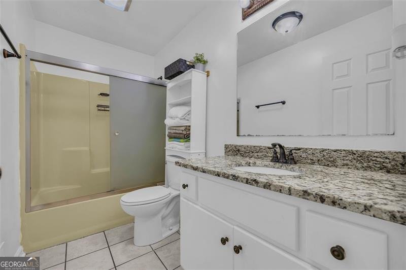 1715 BEAVERDAM Road Winterville - 27