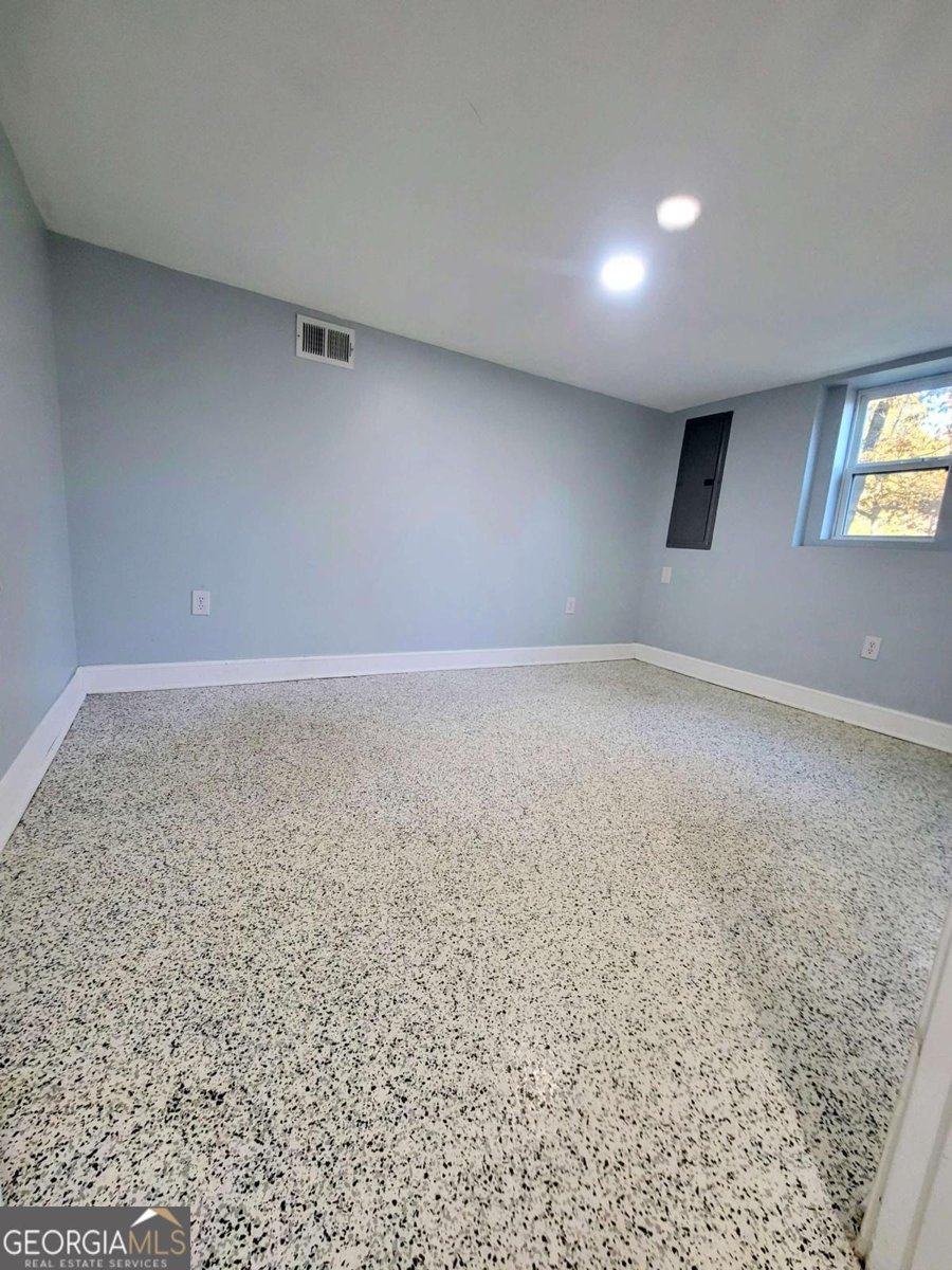 3621 Lebanon Church Road Gillsville - 37