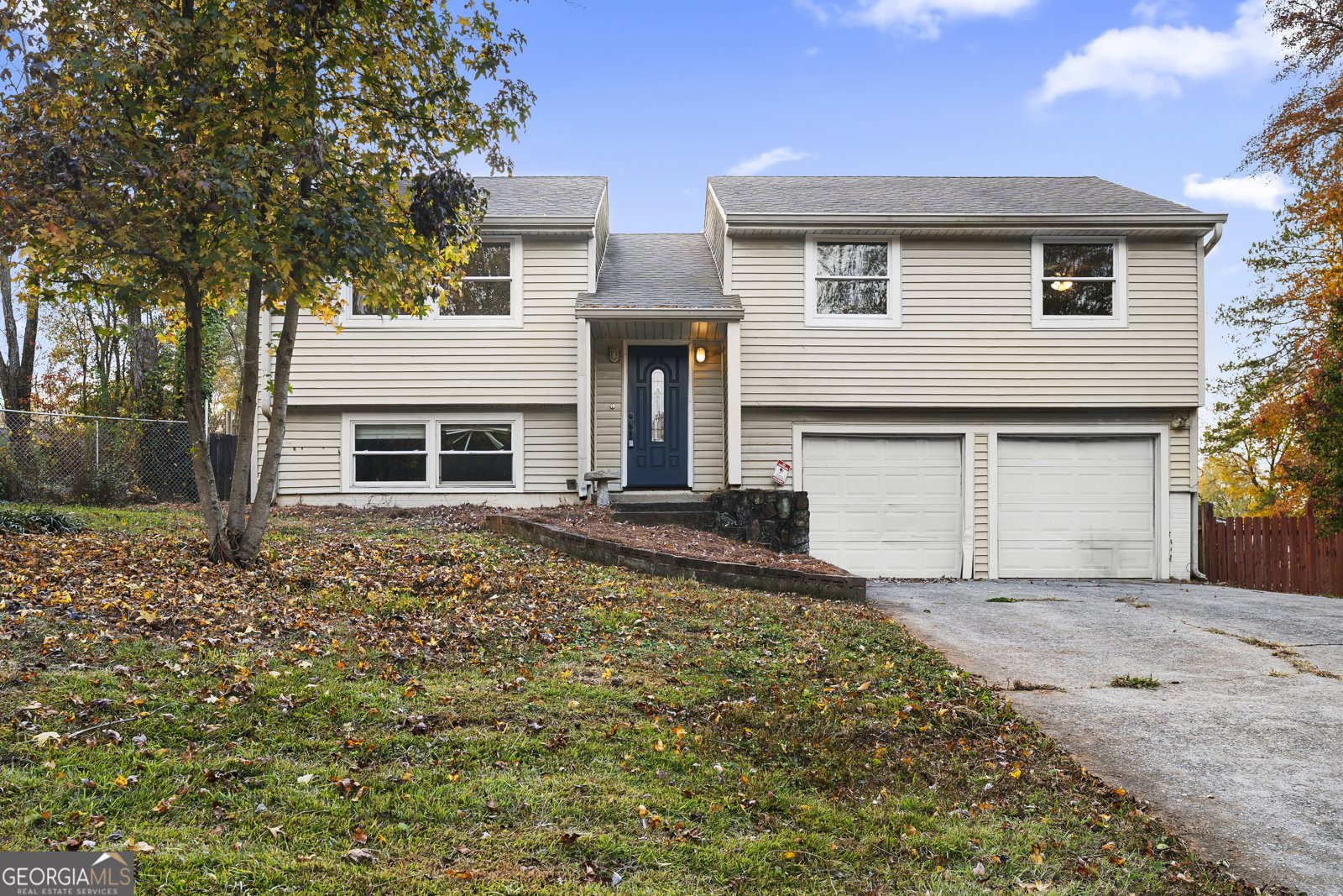 425 Worthington Hills Court Roswell - 1