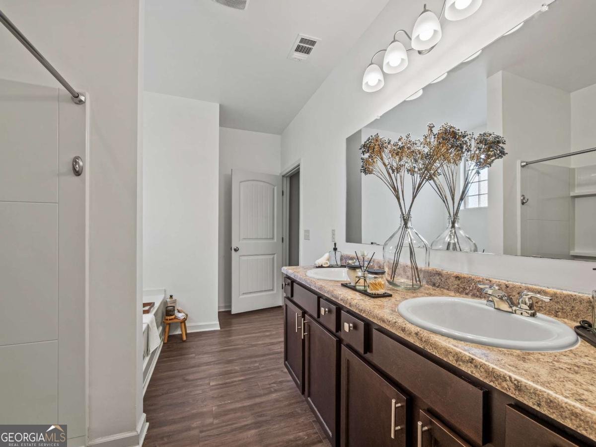 3271 Heatherwood Drive Gainesville - 24