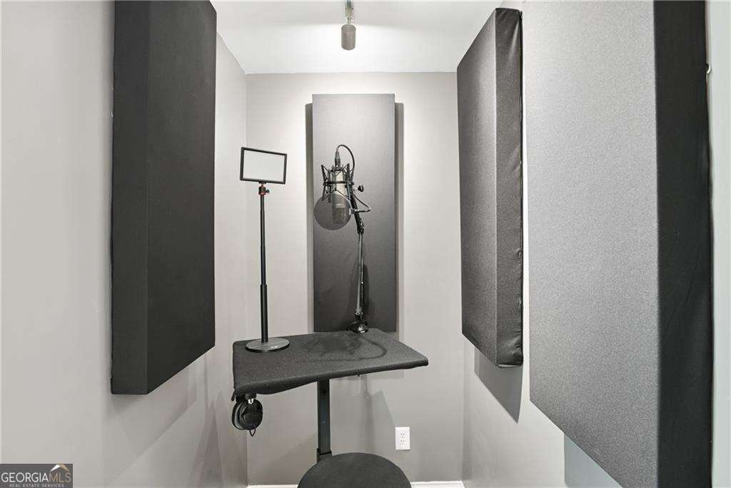 2067 Fairhaven Circle Atlanta - 53