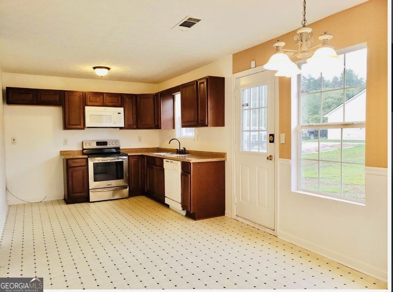 9342 Thomas Road Jonesboro - 3