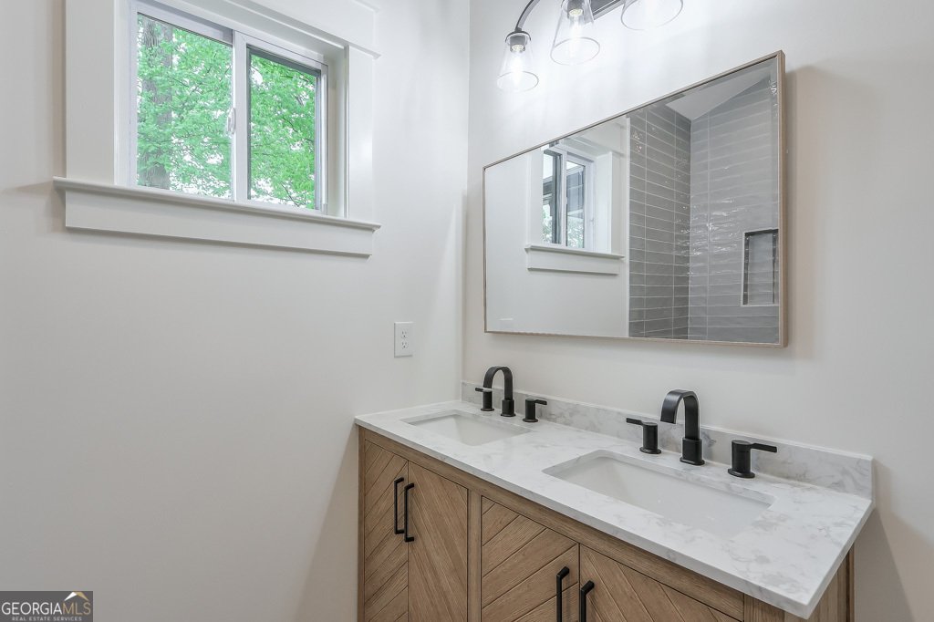 4901 Prince Road Smyrna - 27