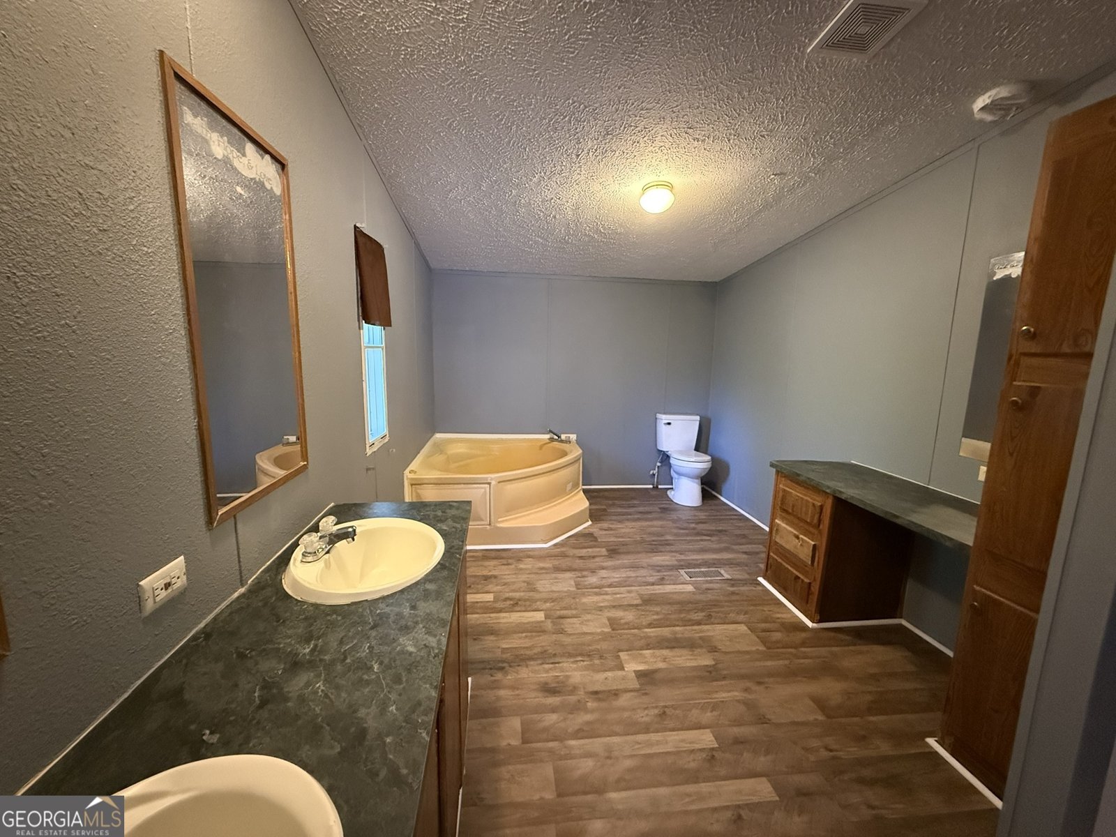 290 Forestwood Drive Macon - 14