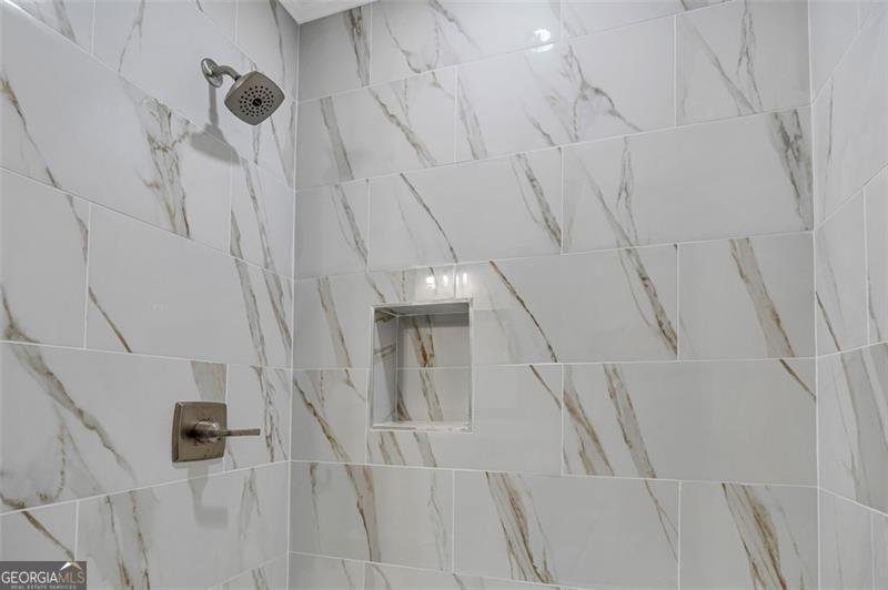 529 COLLEGE Street Jackson - 40