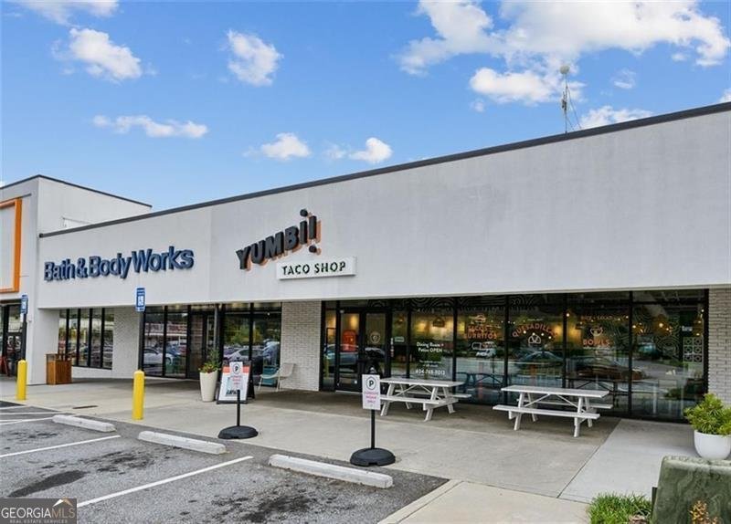 2090 Emmet Park Lane Decatur - 33