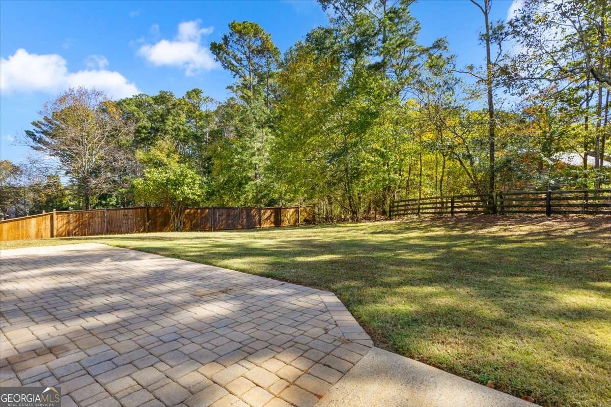 3895 Stone Lake Drive Kennesaw - 74