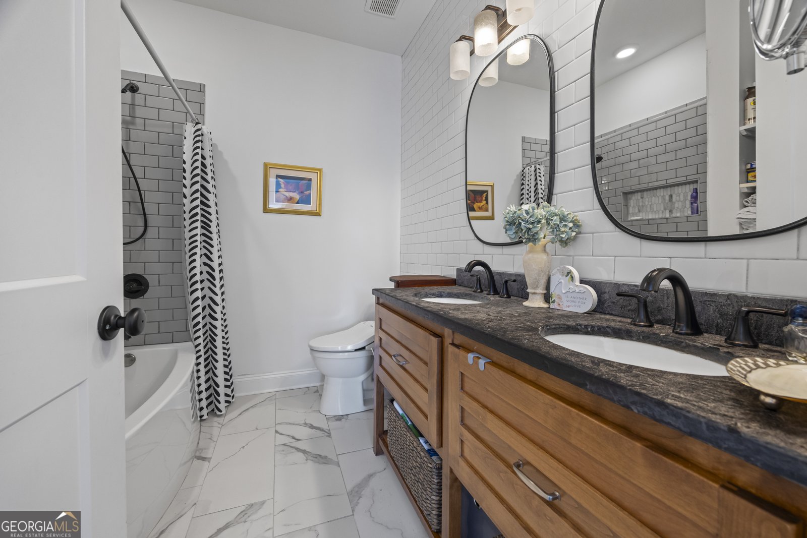 32 Shirleys Way Hartwell - 32