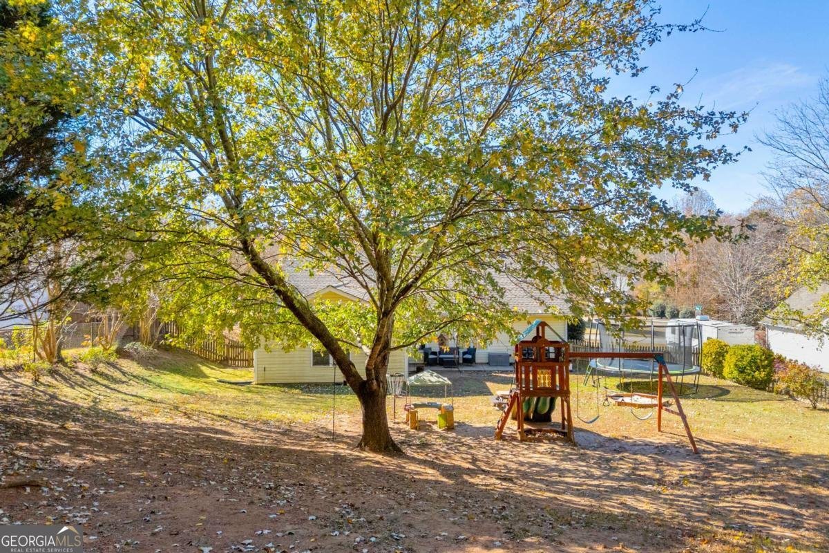 6225 Port Drive Flowery Branch - 3