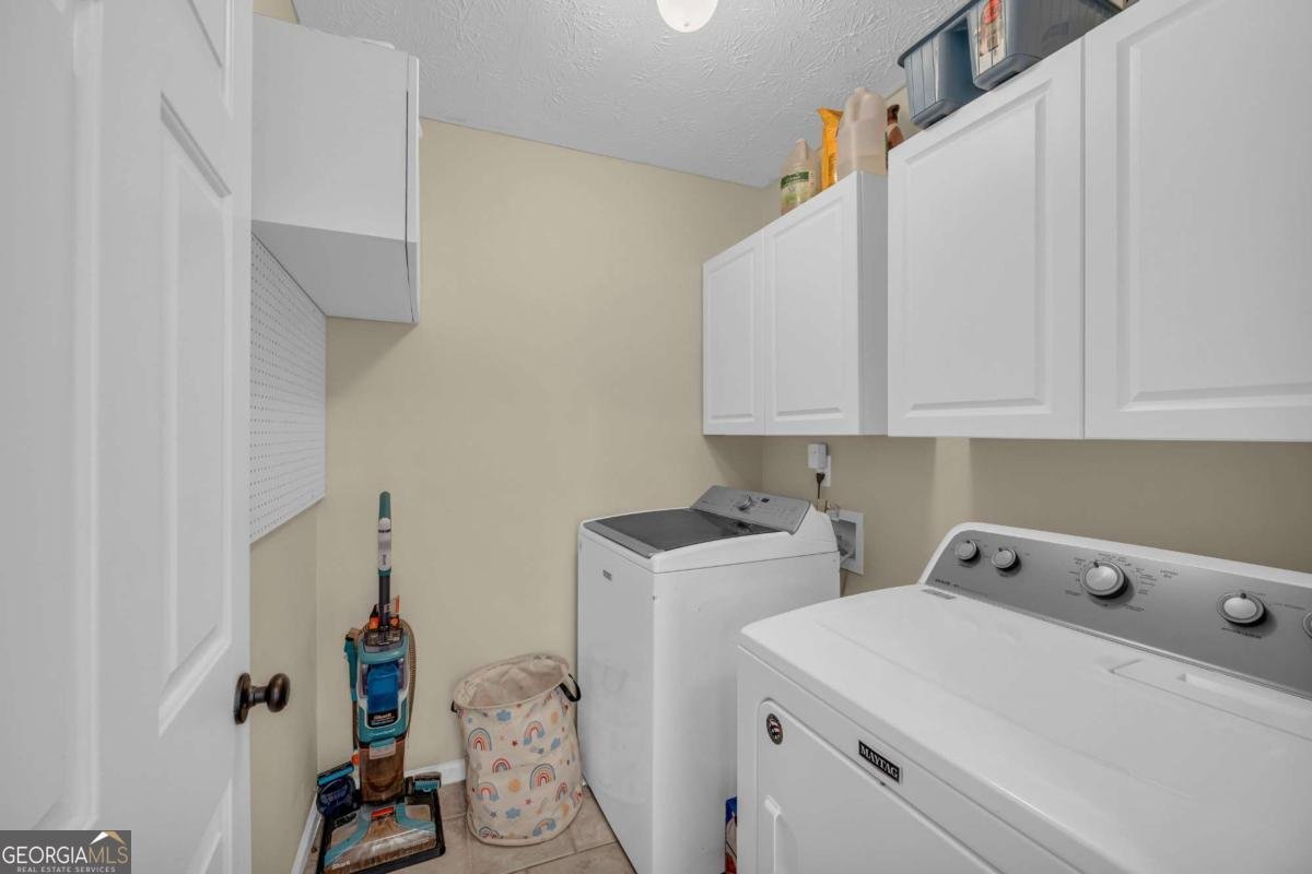 6225 Port Drive Flowery Branch - 36