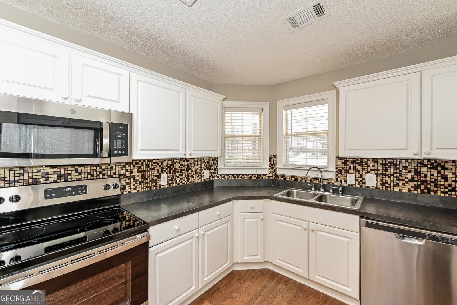 106 Emerald Lane Hampton - 6