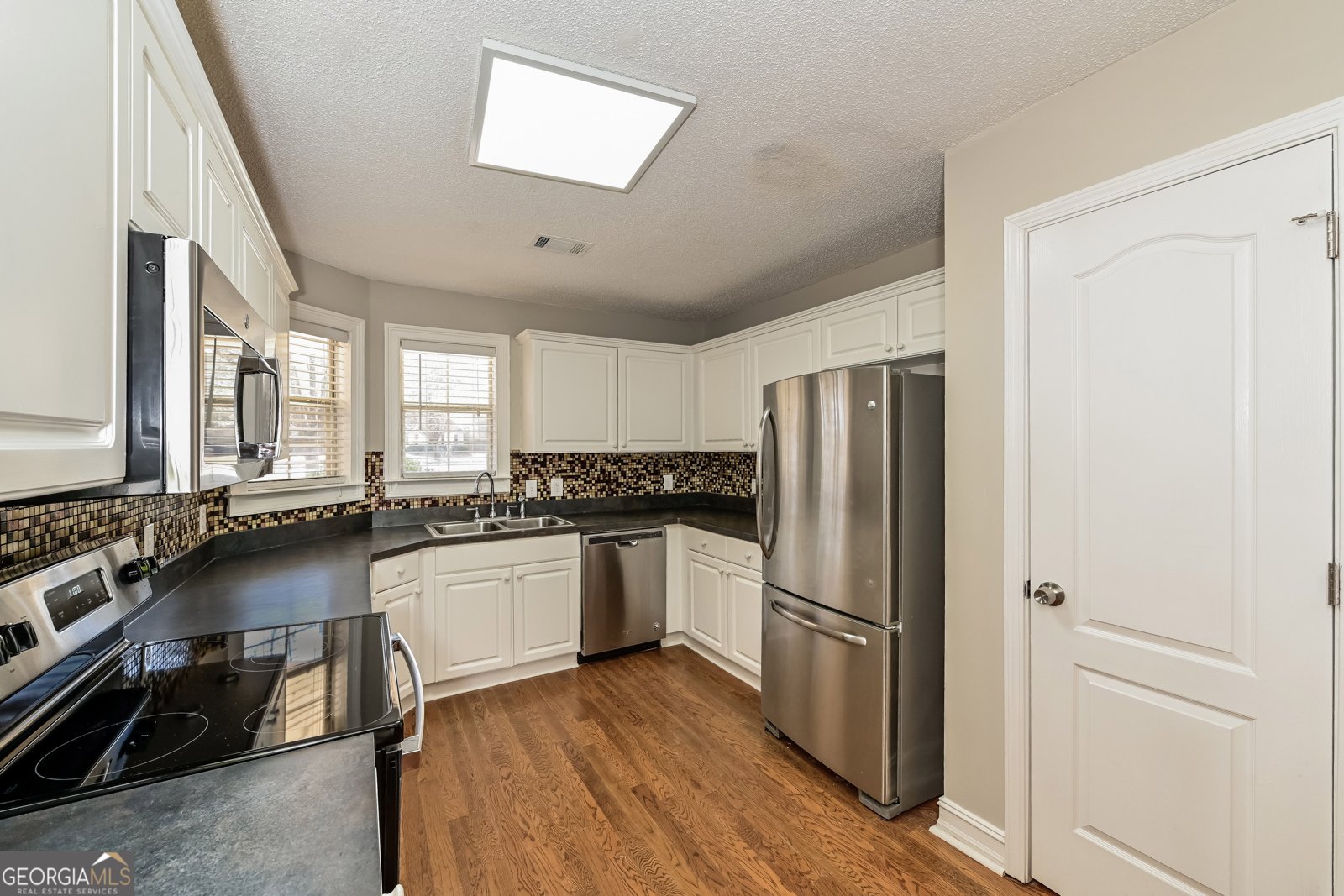 106 Emerald Lane Hampton - 7